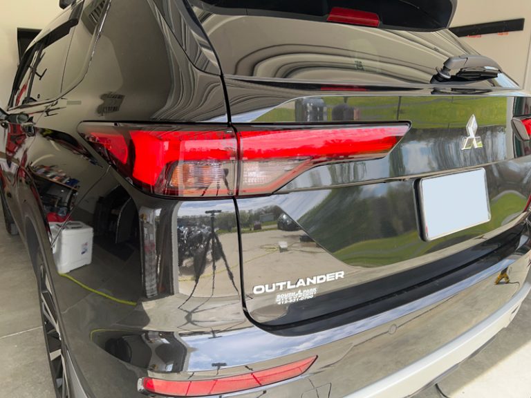 2022202320242025MitsubishiOutlandertaillighttint2 Crux